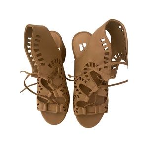 BP Tan Strappy Sandals - Size 6M
